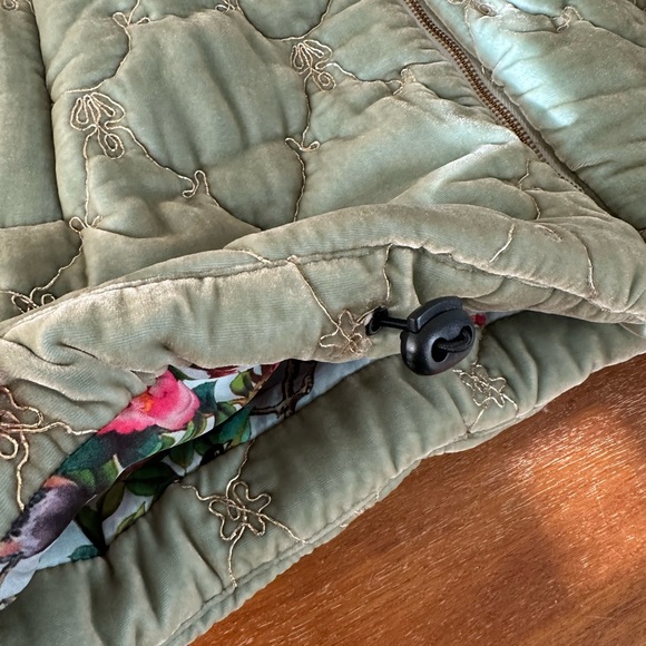 Johnny Was green velvet embroidered quilted puffer jacket‎ silk lined ladies L - Picture 8 of 13